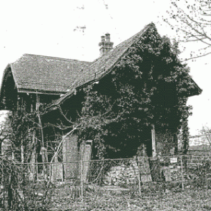 Vieux pavillon face